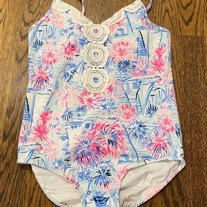 Girls Lilly Pulitzer swimsuit size 10. EUC. $22 priority mail. Cross posted